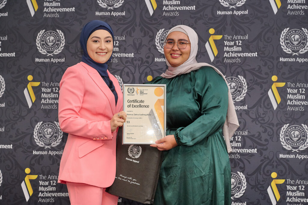 Senator Fatima Payman Handing Out The Awards To The Students At HAA Year 12 Muslim Achievement Awards 2023 In Perth